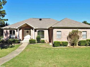 31 Turquoise Dr, Maumelle, AR 72113