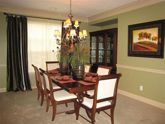 Formal Dining