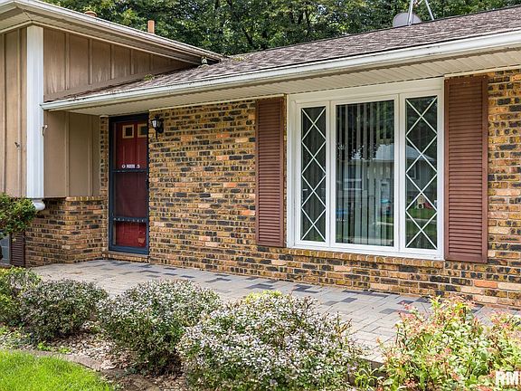 4th image of 5008 W Hartwood Ct