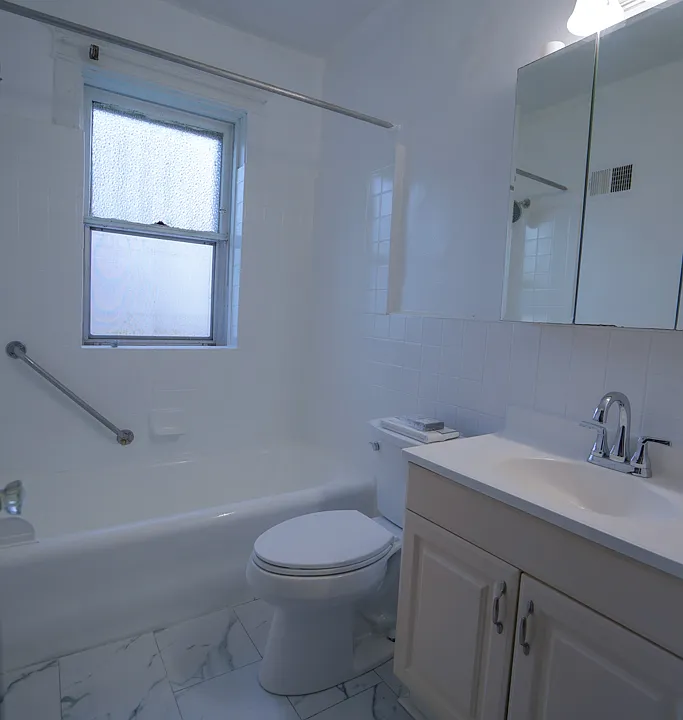 750 Leland Ave #1S