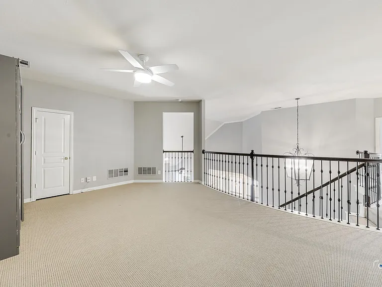 5619 Travis Dr — Photo 29