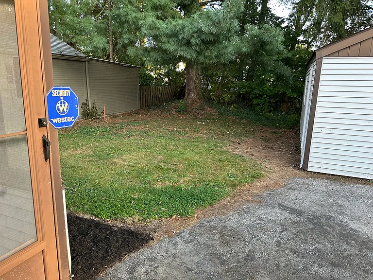 151 Clifton Dr — Photo 17