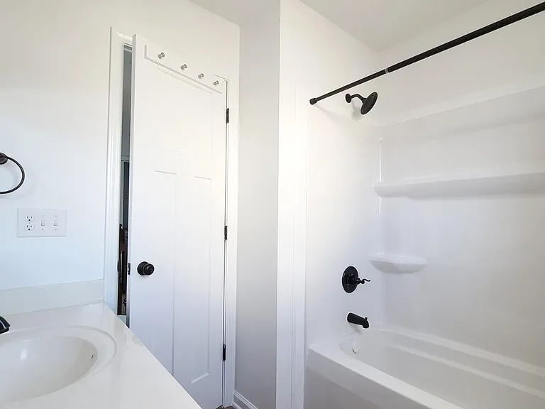 982 Dwight Eisenhower Way — Photo 16