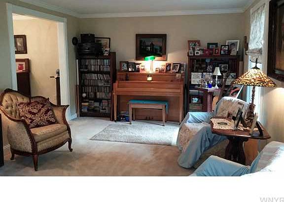 5th image of 18 Lancelot Ct
