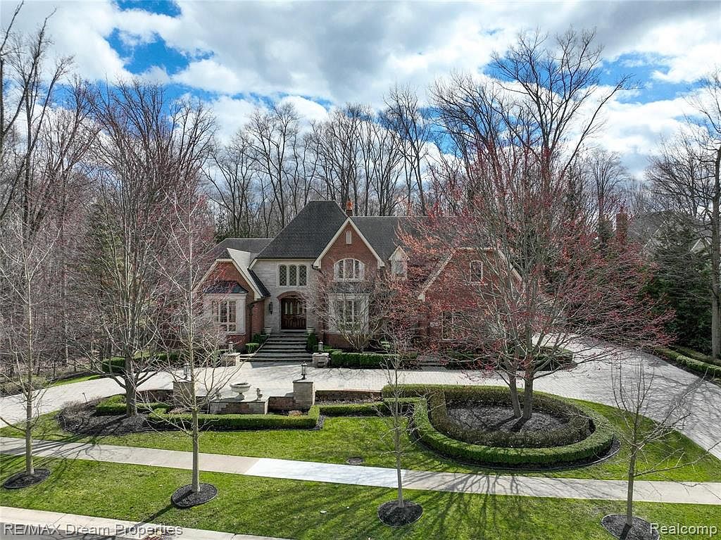 47995 Bellagio Ct, Northville, MI 48167 Zillow