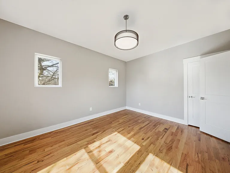 1602 Julia Maulden Pl — Photo 32