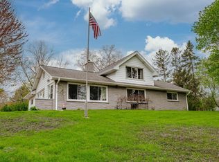 928 E Wisconsin Ave, Pewaukee, WI 53072