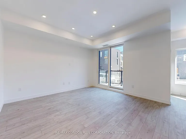 170 Clonmore Dr #5 — Photo 6