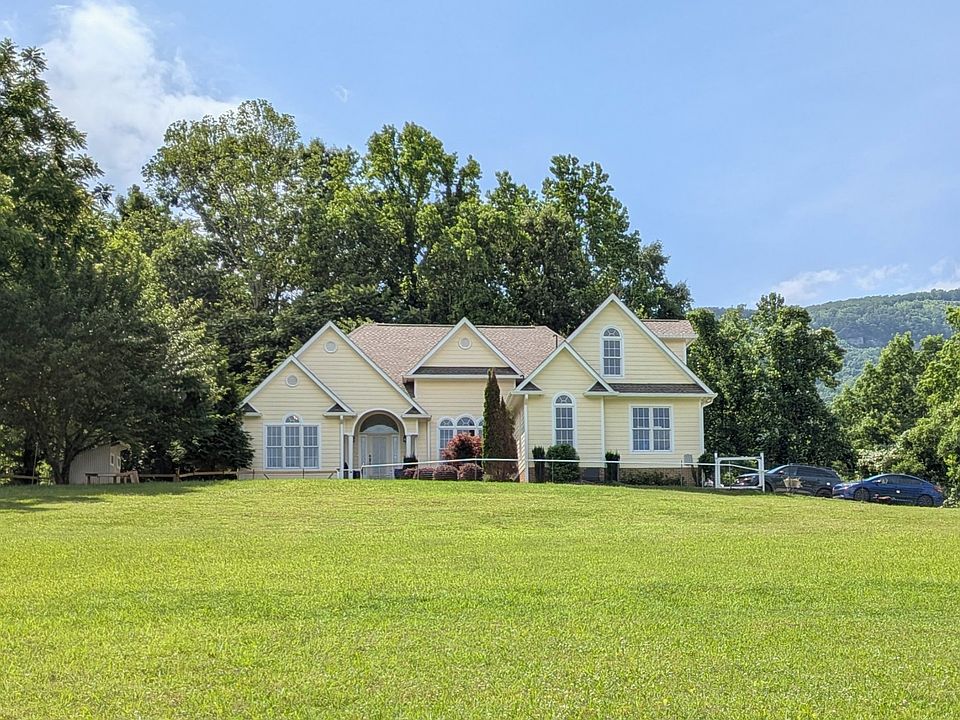 1st image of 221 Jason Patrick Dr