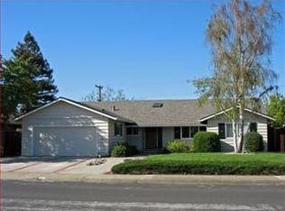 1212 Awalt Dr, Mountain View, CA 94040