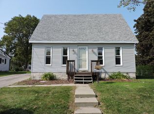 715 Nelson St, Fort Atkinson, WI 53538