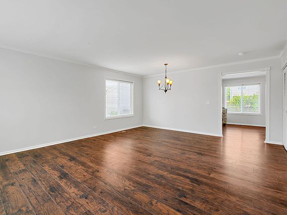 3rd image of 460 Mozart Ln