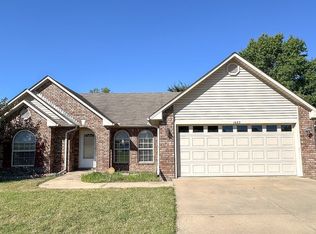 1683 Eastgate Cir, Greenwood, AR 72936