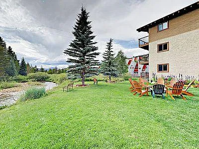 Hang out next to the Snake River in the grassy area.