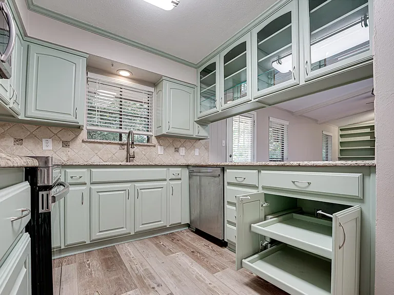 605 Scenic Dr — Photo 25