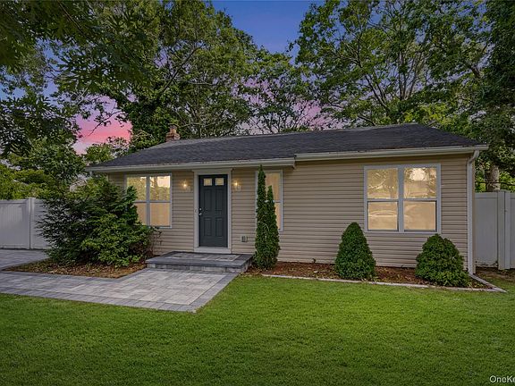 3rd image of 64 Arpage Drive E