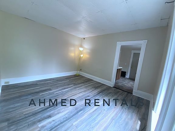 5th image of 463 Saint John St #3R