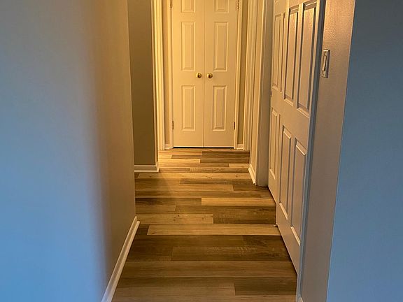5th image of 1188 Royal Glen Dr