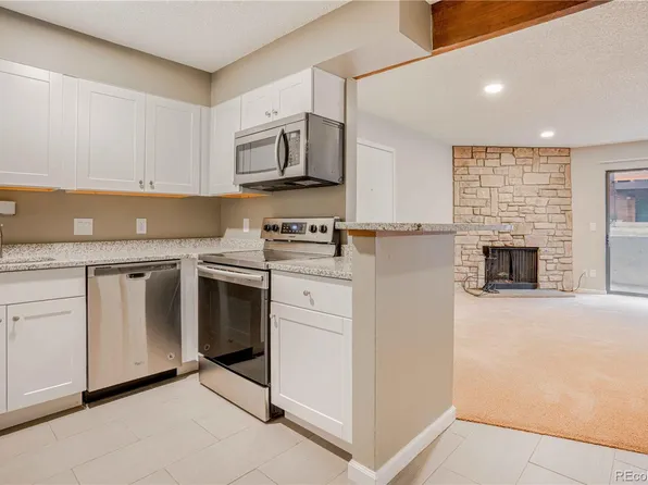 337 Wright St APT 103, Lakewood, CO 80228