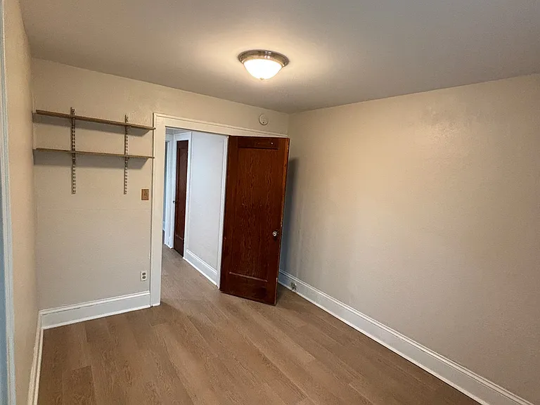 23 W Erie St #1R — Photo 5