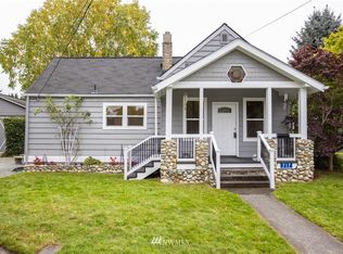 717 S Holly St, Burlington, WA 98233