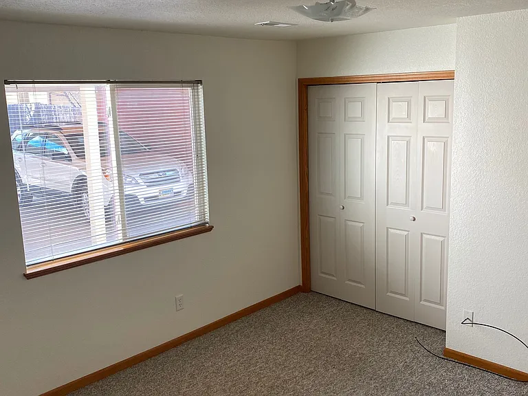 1736 Fetterman Dr #4 — Photo 6