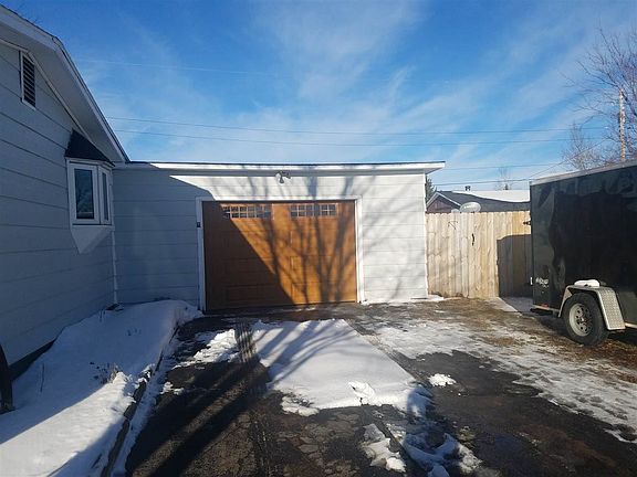 3rd image of 36 E Anthony Ave