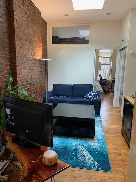1st image of 7 Saint Marks Pl APT 20