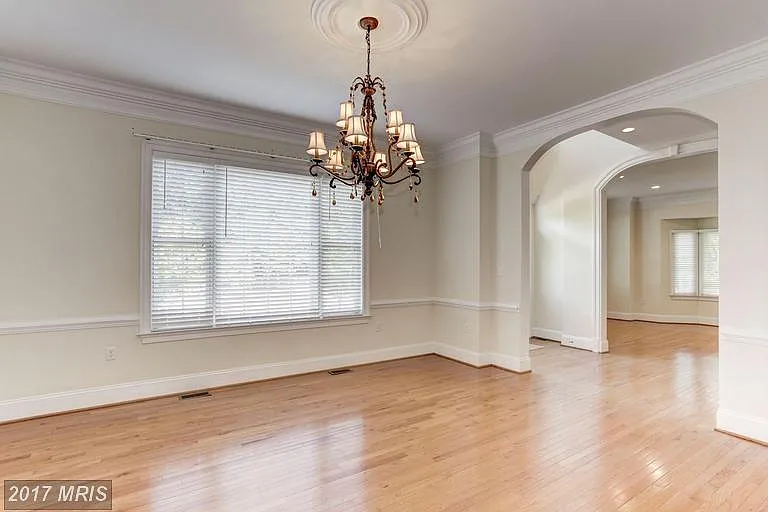 8105 Maya Ct — Photo 16