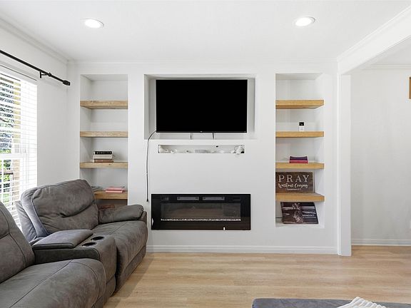 4th image of 1901 N 7th St