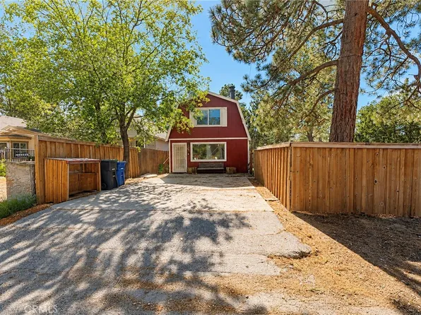 548 Riverside Ave, Sugarloaf, CA 92386