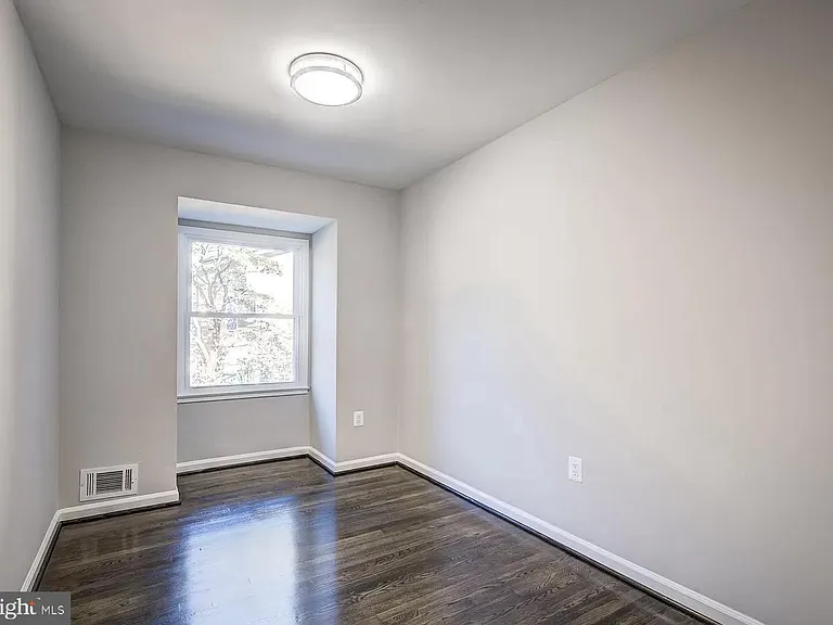 14822 Bryan Ct — Photo 8