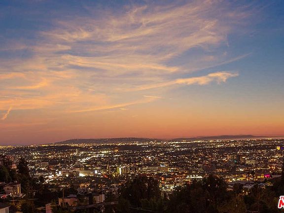 2nd image of 1618 W Sunset Blvd