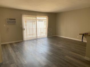 7025 Woodman Ave #C20, Van Nuys, CA 91405