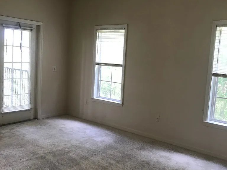 3757 Conroy Rd — Photo 17
