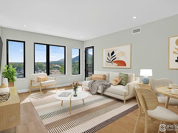 2nd image of 2718 Pine St #305
