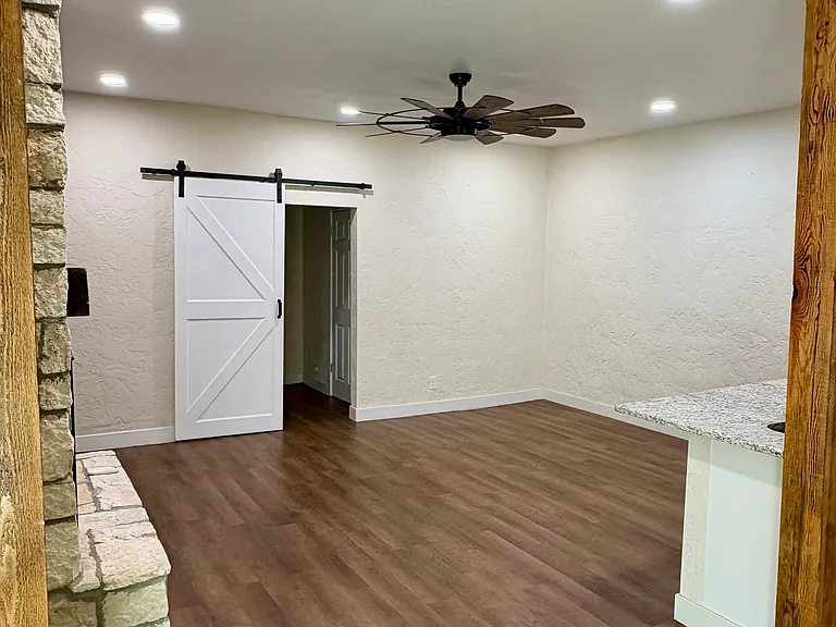4330 Tularosa Ave #1 — Photo 6