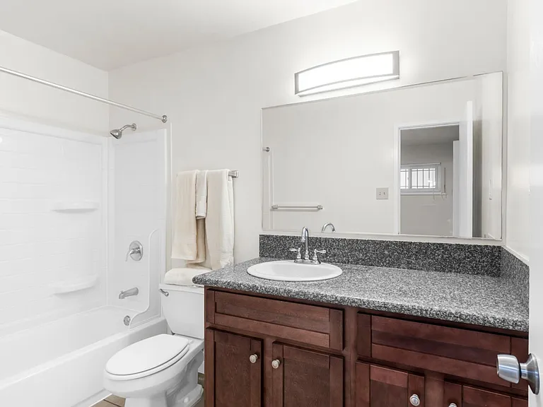 2500 Dana St — Photo 49