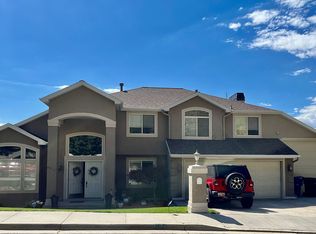 6084 S Oak Canyon Dr, Holladay, UT 84121