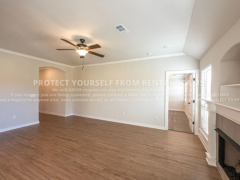 4491 W Newton Ave — Photo 3