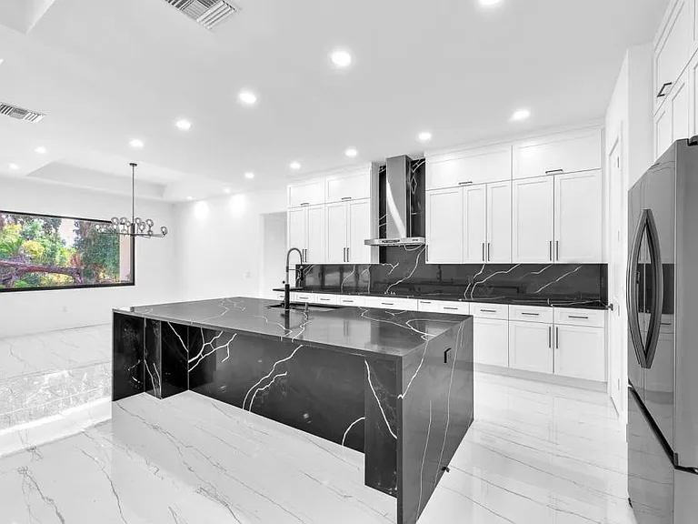 11921 Fort King Hwy — Photo 11