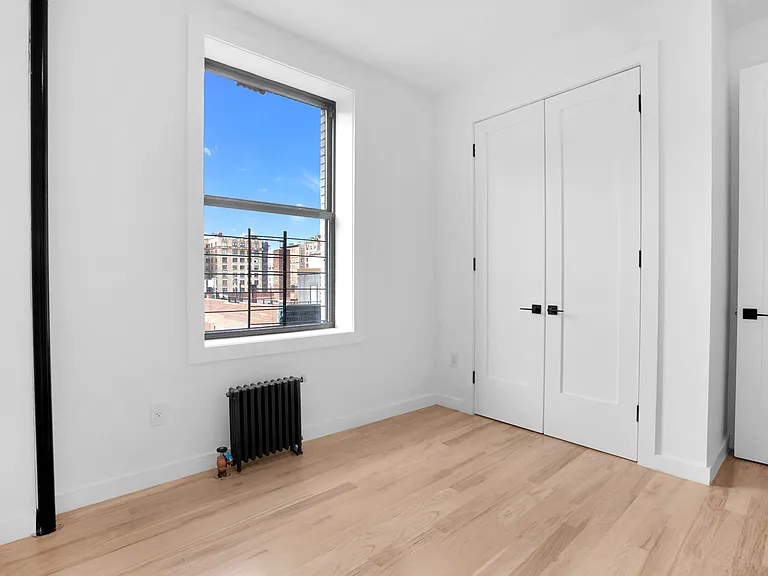 251 W 92nd St #7B — Photo 11