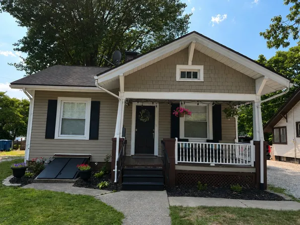 (undisclosed Address), Edwardsville, IL 62025