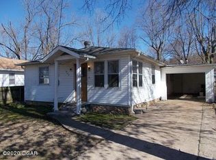 228 Sulphur St, Noel, MO 64854