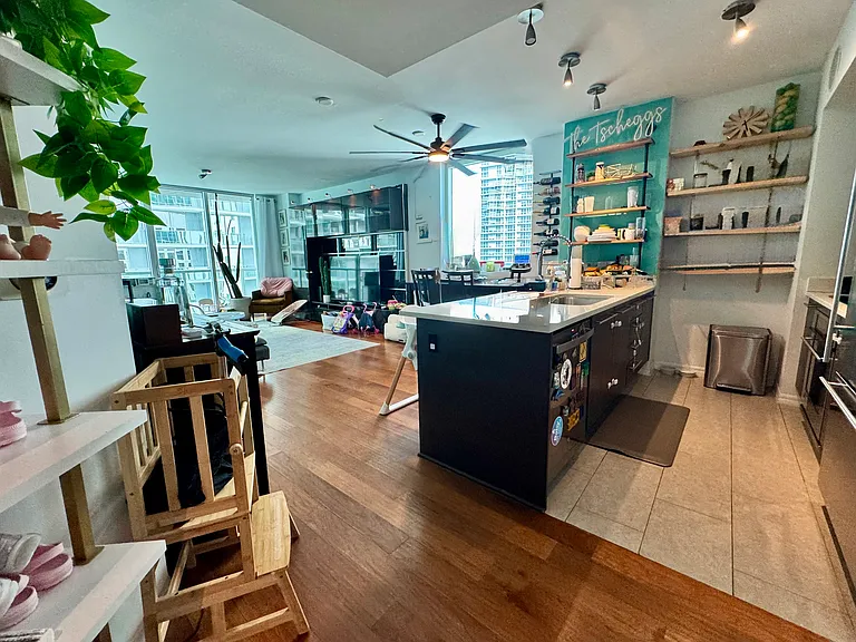 55 SE 6th St #3107 — Photo 12