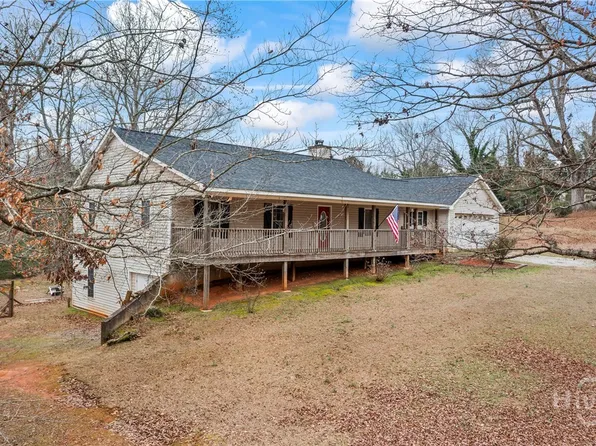 529 Veterans Dr, Danielsville, GA 30633