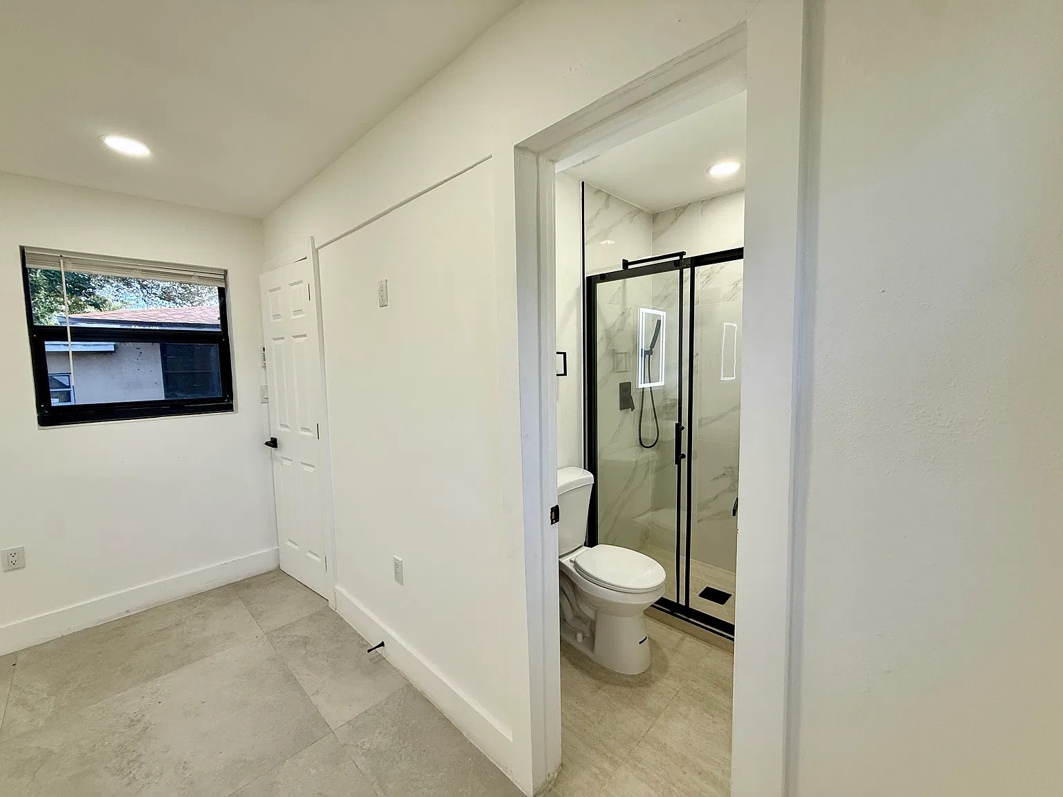 Studio, 650 sqft, $1,500 — Photo 3