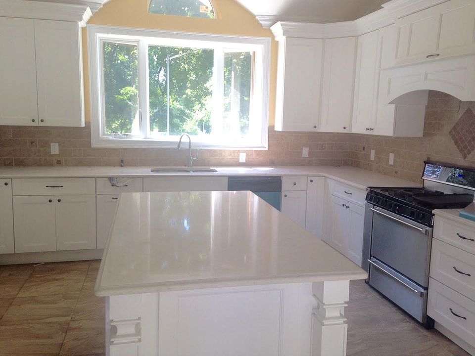 1st image of 8701 Clover Pl