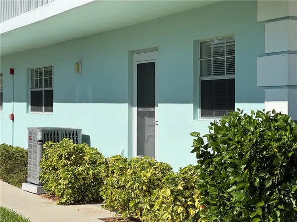 1901 Indian River Blvd #102E, Vero Beach, FL 32960