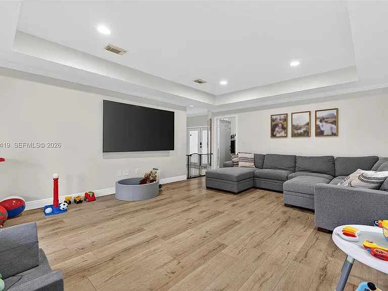 15874 SW 138th Ter — Photo 24
